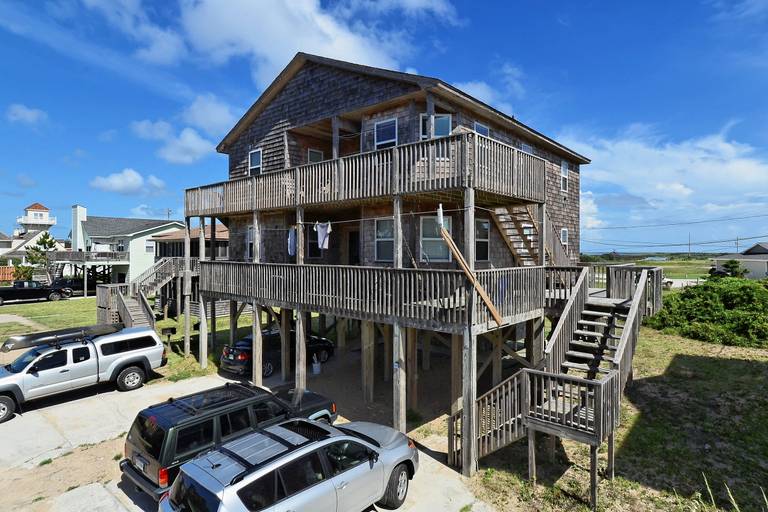 The exterior of one of our Hatteras cottages