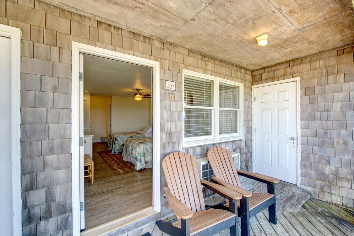 The patio and chairs of a Hatteras rental home